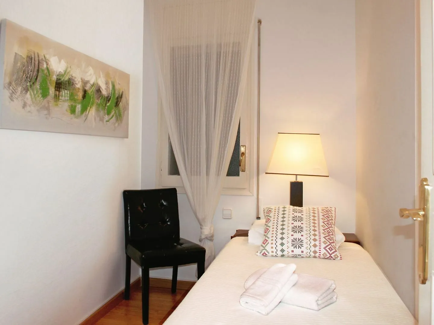 Roger De Flor Apartment Barcelona